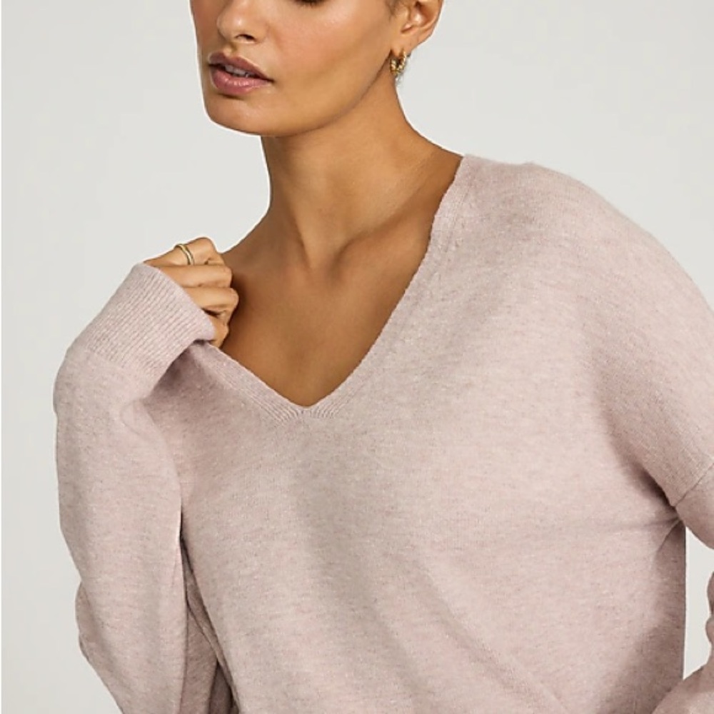 Women's V-Neck Sweater - Light Beige